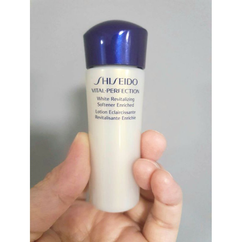 Shiseido Vital Perfection White Revitalizing Softener Enriched 25ml