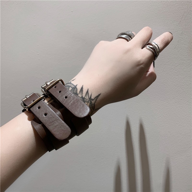 พร้อมส่ง > ข้อมือหนังคู่ - รูปที่ 4