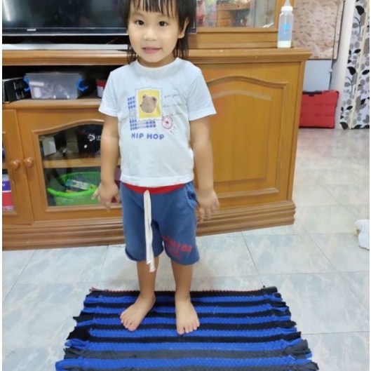 ผ้าเช็ดเท้าแบบถักเปีย  ขนาด 40× 60ซม..ดักฝุ่น ซับน้ำได้ดี เหมาะสำหรับหน้าห้องน้ำ ห้องนอน ห้องครัว