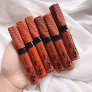 Lip Kiss Me Matte lip Gloss