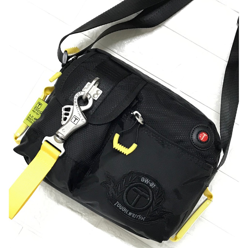Tough Warrior (S) Size Fashion Men Sling Bag Shoulder Messenger Bag With Metal Lock ราคา ถูกที่สุด ดีลบีเคเค แกลเลอรีภาพที่ 4