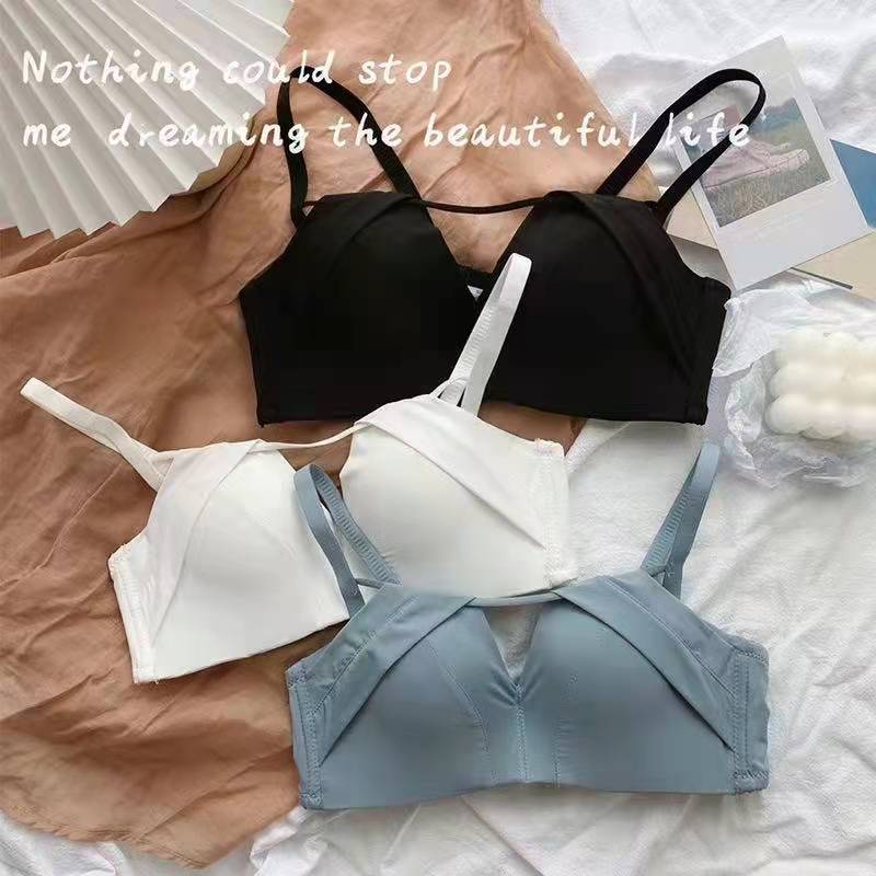 Bras 33 บาท KN ส่งออกเร็ว1-2วัน เสื้อชั้นใน​ ไร้โครง น่ารัก มีฟองดันทรงในตัว ผ้านุ่มใส่สบาย กางเกงแยกนะค่ะ Women Clothes