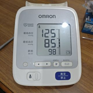 เครื่องวัดความดัน Omron HEM-8723 รุ่นใหญ่ 【มือ 2】ญี่ปุ่น