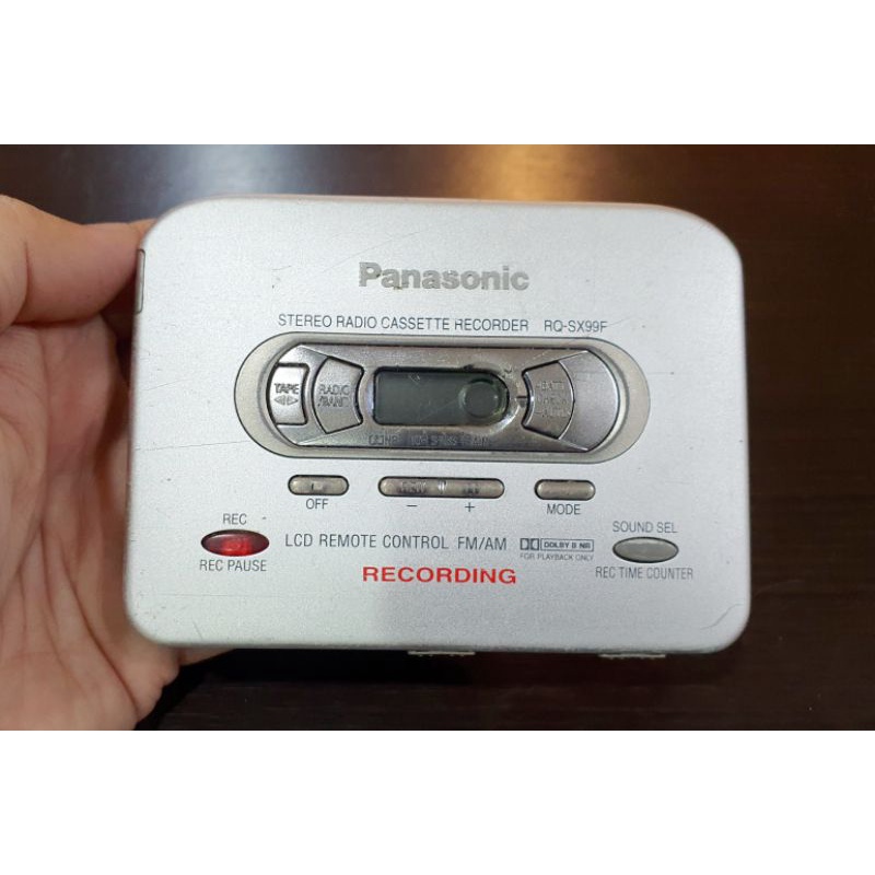 Panasonic RQ-SX99F เครื่องเล่นเทป❌ ไม่ได้เทส ไม่มีแบต ❌ สภาพรวมๆยังสวยเหมาะสำหรับสะสม อะไหล่ งานช่าง อ่านเพิ่มเติมคะ