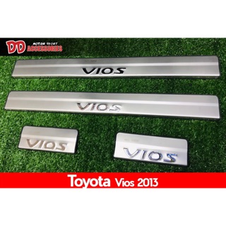 ชายบันได Toyota Vios 2013