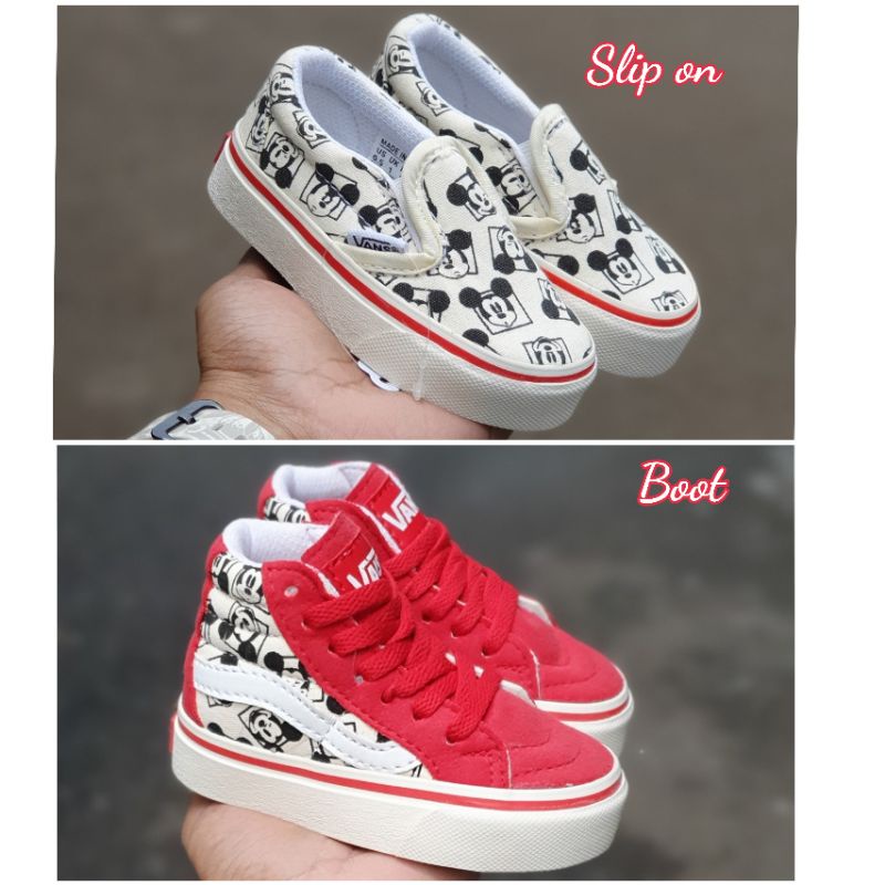 Merah รองเท้าเด็กมิกกี้เมาส์ / รองเท้าบูทสีครีมแดง
