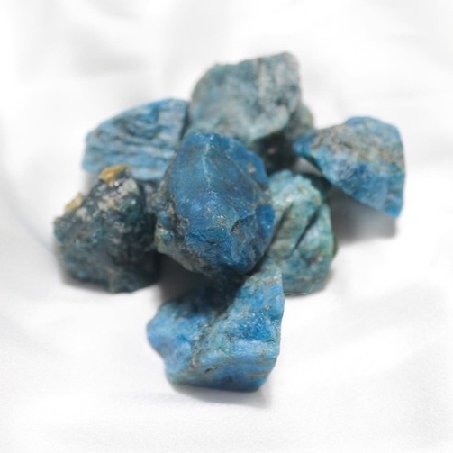 RAW APATITE STONE***