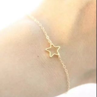 กำไลข้อมือดาว • Star Bracelet