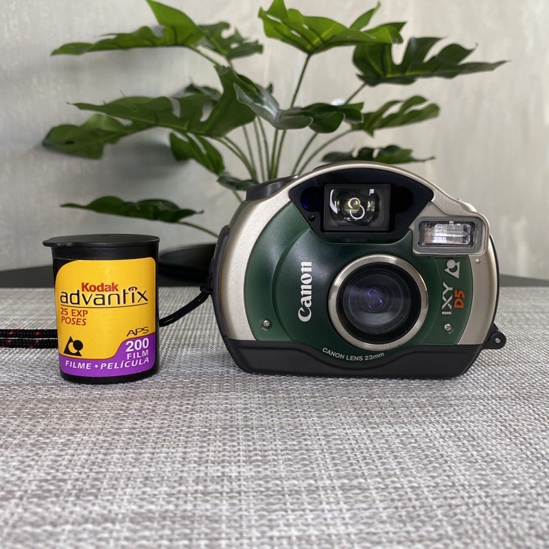 canon ixy d5