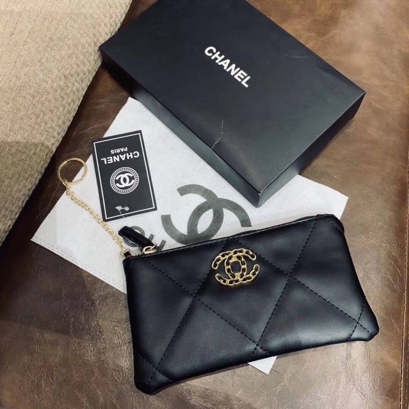 พร้อมส่ง กระเป๋าคลัช chanel พร้อมกล่อง