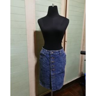 Used midi jeans skirt กระดุมหน้า