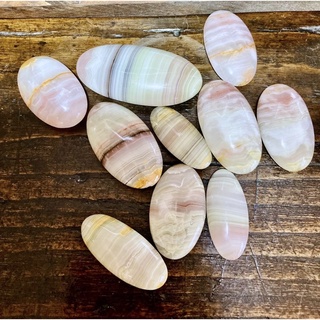 1Pc Natural Pink Banded Calcite PalmStone, Pakistan Pink Banded Onyx, Meditation Stone, Healing Crystals.