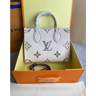 Louis vuitton onthego pm(Ori)