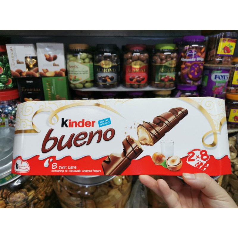 Kinder bueno milk and hazelnuts chocolate