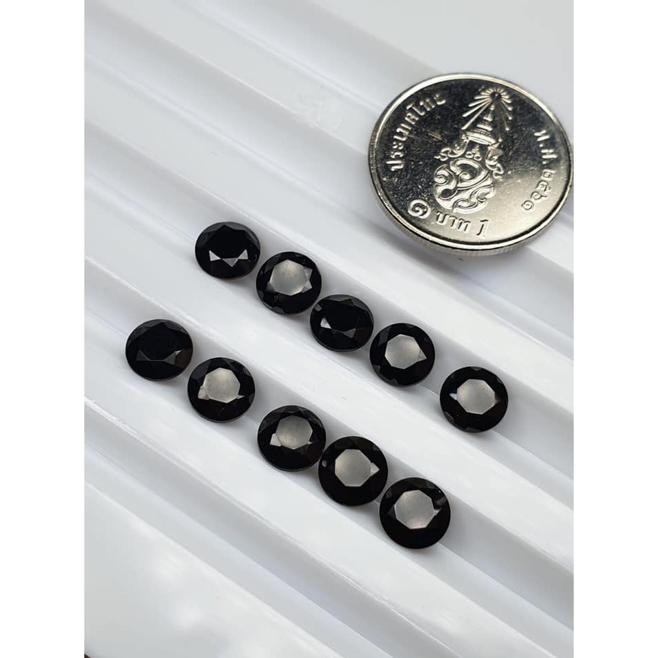 [ 1 ชุด มี 10 เม็ด ] พลอยแท้ นิล Natural Onyx กาญจนบุรี กลม 6มิล พลอย นิลดำ อัญมณี นิลกาญ นิลแท้ อัญ