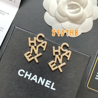 ต่างหูตัวอักษร chanel