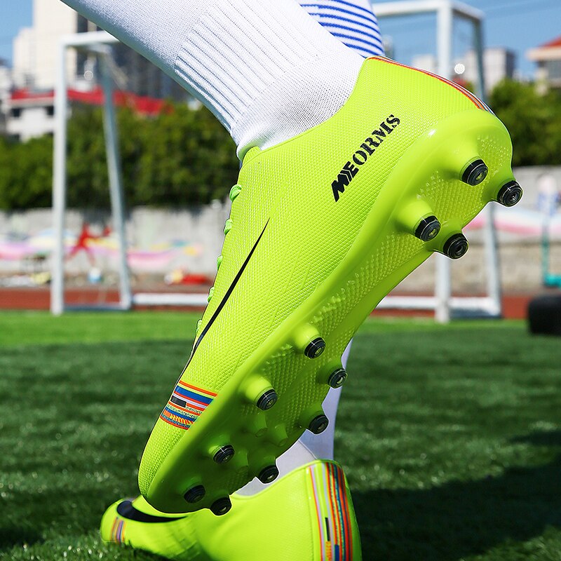 2020 new high quality men's football shoes football cleats TF IC indoor