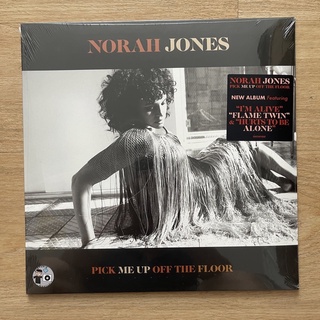 แผ่นเสียงNorah Jones ‎– Pick Me Up Off The Floor แผ่นเสียงมือหนึ่ง ซีล สันปกด้านบนปริ