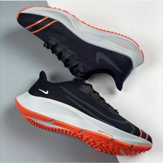 NIKE​ AIR​ ZOOM​ PEGASUS​ 37​ FC