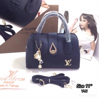 กระเป๋า Louis Vuitton ถือและสะพายข้าง