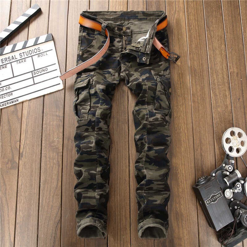 mens small camo pants
