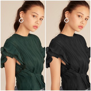 Mirror Dress เสื้อเบลาส์ Pleated Lotus Sleeve