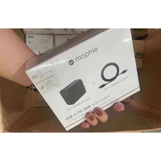 MOPHIE USB-C PD 20W CHARGER + USB-C TO LIGHNING