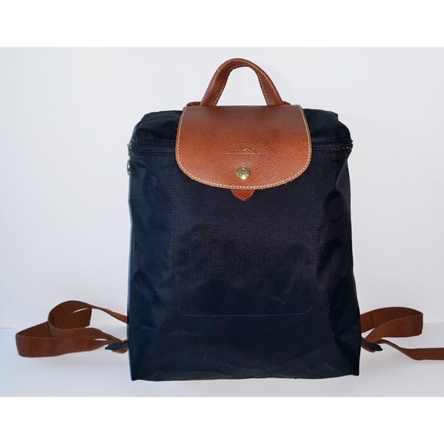 Longchamp backpack สีดำ