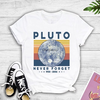 ใหม่ เสื้อยืดลําลอง แขนสั้น พิมพ์ลาย Pluto Never Forget Pluto Is A Planet สไตล์วินเทจ แฟชั่นฤดูร้อน Pklibc97Fehcdi42