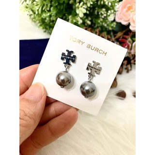 Tory Burch Logo Pearl Drop Earring 48298 ต่างหู สีรมดำ แบบติดหู