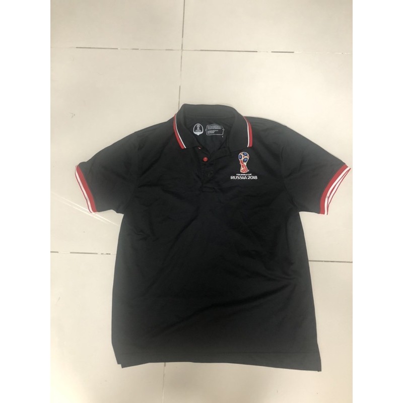 เสื้อคอปกโปโลฟุตบอลโลก 2018 สีดำ