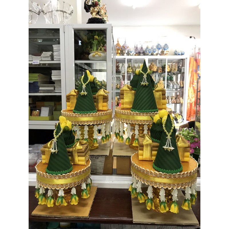 พานขมา พานขมาดอกข่า ร้อยอุบะ สินค้ามี 4 ขนาด 6 สี ราคาต่อชิ้น