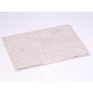 TAMIYA 74056 Cutting Mat (A4 Size/Beige)