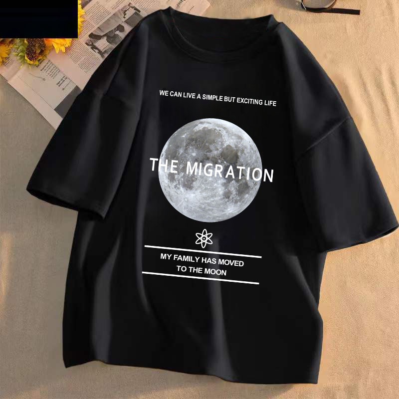 เสื้อยืดคอกลม New Collection ลายเเฟชั่นสุดเท่ห์ T-755