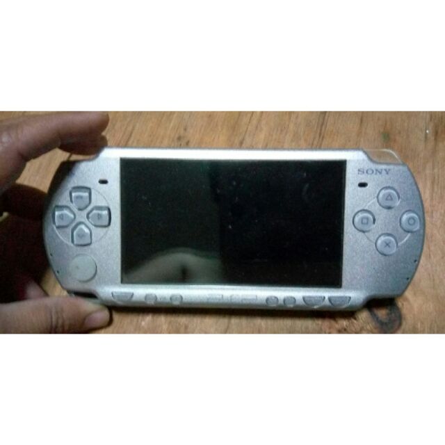 PSP 2000 บอร์ดสวรรค์ มือสอง เสียเปิดไม่ติด ต้องซ่อม