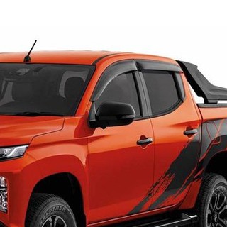 คิ้วกันสาด Mitsubishi Triton สีดำเข้ม แบบไม่มีสกรีน เรียบเท่ห์ ดุดัน ( ABS แท้ 100% ) ปี 2015 - now