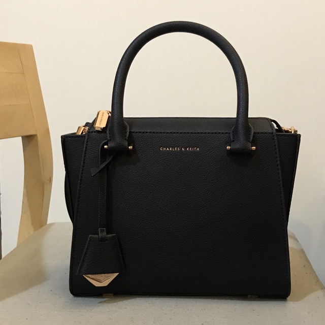 CHARLES KEITH SMALL CITY BAG kkultarin ThaiPick