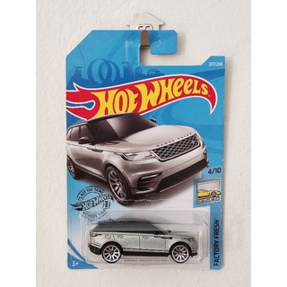 โมเดลรถ hotwheels รุ่น Range Rover Velar สีเงิน