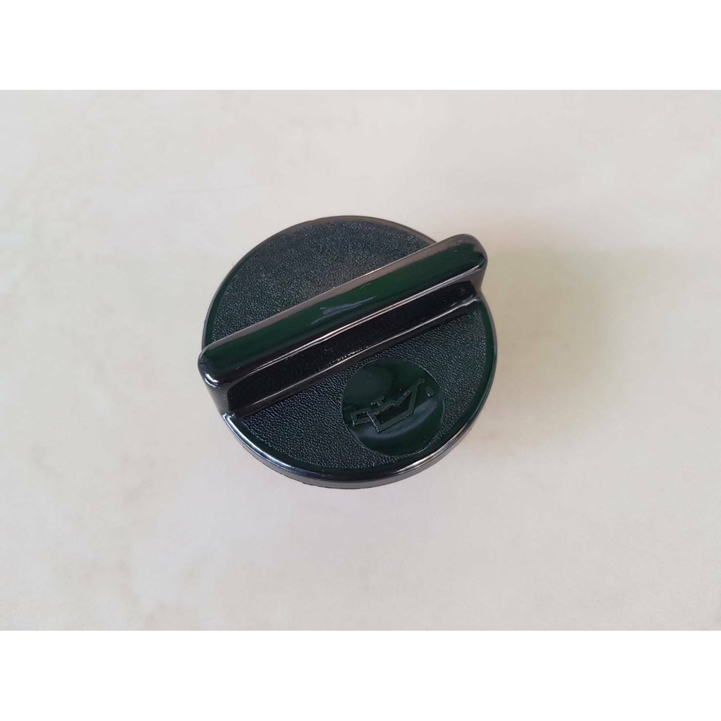 ฝาปิดน้ำมันเครื่อง NISSAN BIG-M TD25,D21,B13, NAVARA D40 อันละ38บาท