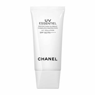 ลดพิเศษ กล่องเลอะ Chanel UV Essentiel SPF 50/PA++++ 30ml