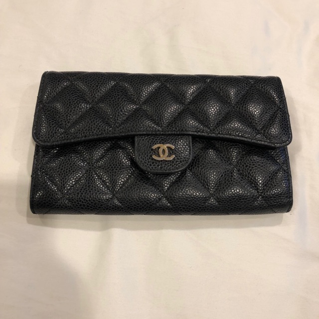 Used!! Chanel wallet holo21