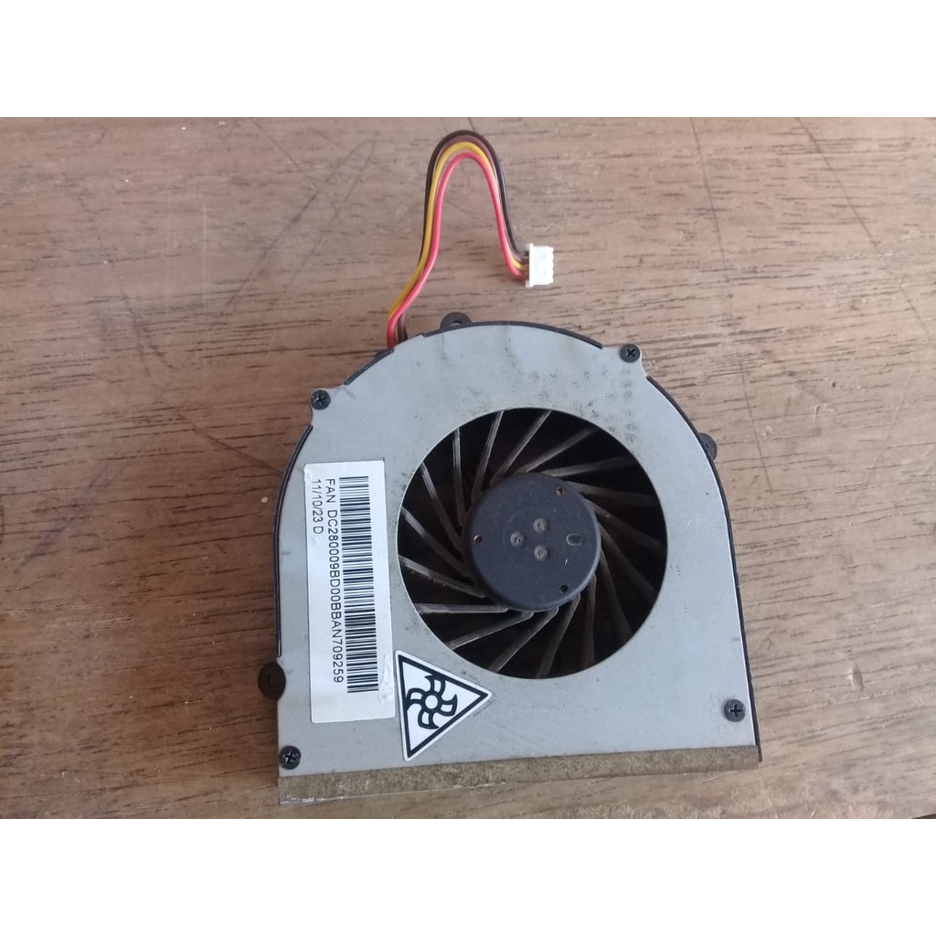 พัดลมต้นฉบับ LENOVO G470 G475 G570 G575