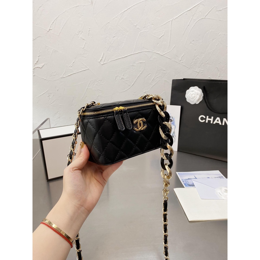 chanel makeup bag 2021