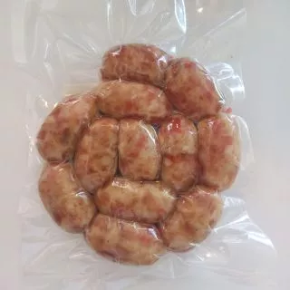 ไส้กรอกหมู ล้วนไม่มีข้าว ตรายิ่งเจริญ ทอดไม่แตก ขนาด500กรัม