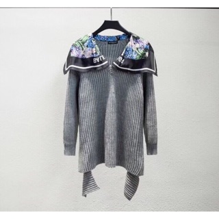 เสื้อแขนยาว BALENCIAGA V NECK KNIT SWEATER WITH SCARF