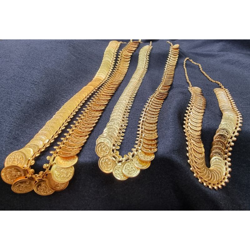 สร้อยคอเหรียญพระแม่สีทอง