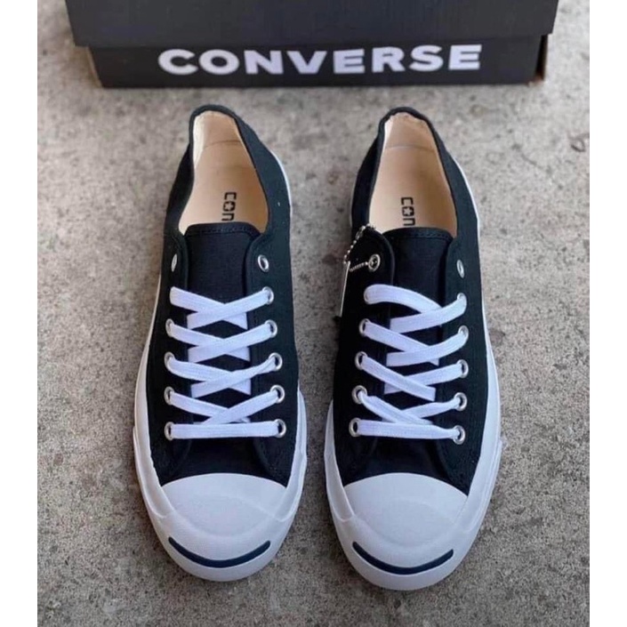 รองเท้าผ้าคอนเวิร์สแจ็ก(Convers parcel made in Indonesia )มีไซร้หญิง-ชาย 36….44 มีลายสีให้เลือก สำหรับคลูกค้า