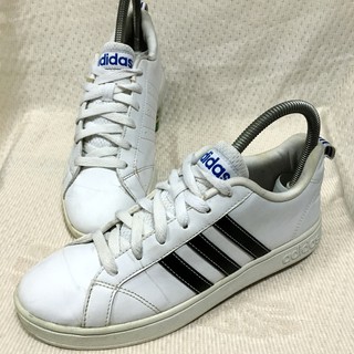 รองเท้าAdidas NEO แท้ มือสอง