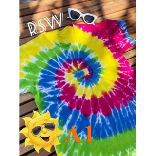 เสื้อมัดย้อม สีสัน ลวดลายสดใส ผ้าคอตตอน100% ใส่สบายมาก ทั้งชายหญิง