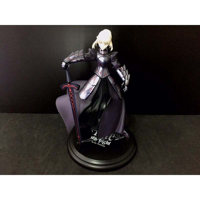 โมเดลฟิกเกอร์สาวของแท้ Fate Stay Night Saber Alter Figure